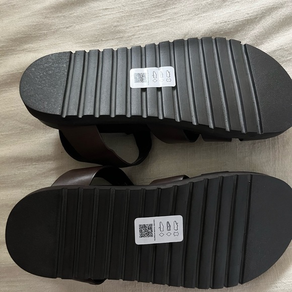  Design Brown Leather Fisherman Sandals